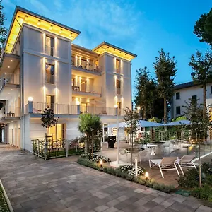Elegance **** Riccione